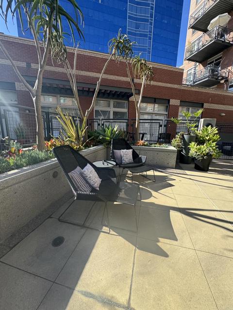 877 Island Avenue, San Diego CA: https://media.crmls.org/mediaz/ae472930-8593-49b3-bfb9-a499c08d8b0d.jpg