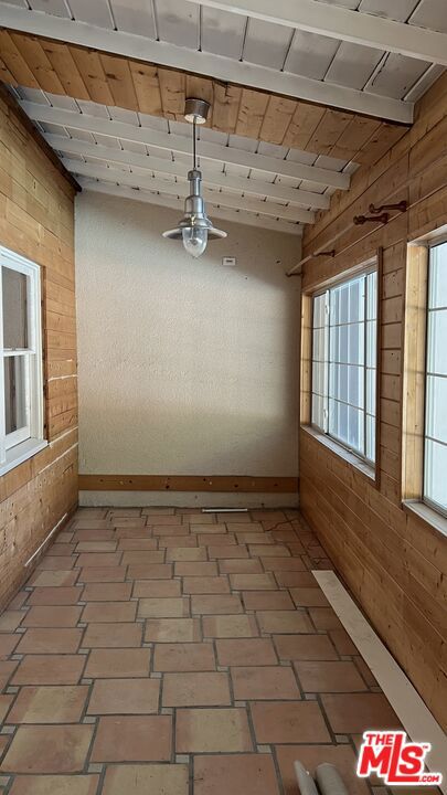 22111 Independencia Street, Woodland Hills CA: https://media.crmls.org/mediaz/ae479518-2bc6-497b-9fd5-89125986b0d1.jpg