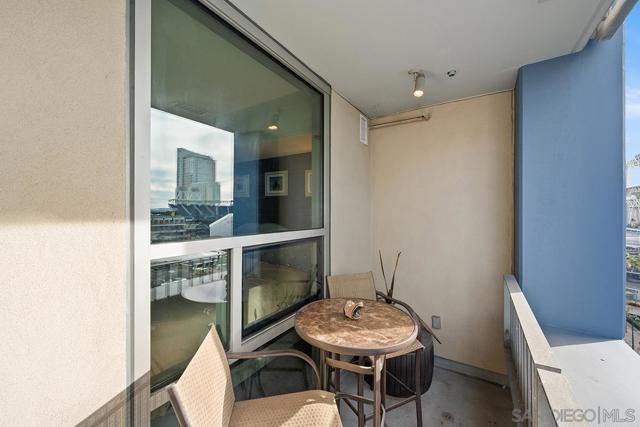 321 10th Avenue, San Diego CA: https://media.crmls.org/mediaz/ae47dd15-d000-4097-bdbe-d8f0bad4fc91.jpg