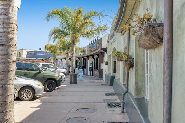 522 Oak Drive, Capitola CA: https://media.crmls.org/mediaz/ae4800fc-bb3a-4e78-855f-0c07d4026464.jpg