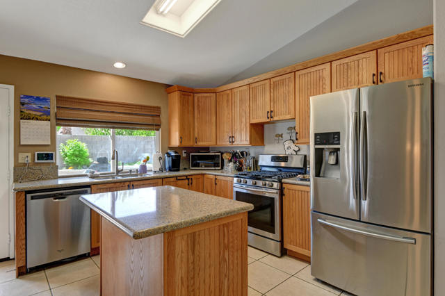 Image 4 of 18 For 45195 Sun Brook Lane