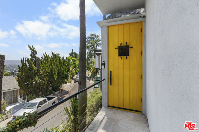 3625 Lowry Road, Los Angeles CA: https://media.crmls.org/mediaz/ae488990-0b58-49c0-84f9-a7da3d967315.jpg