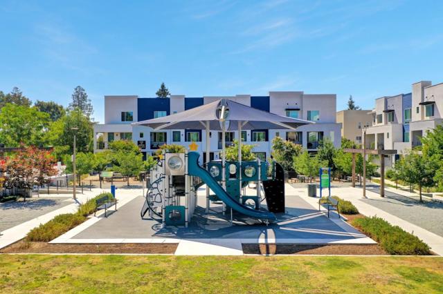 2580 Gimelli Way, San Jose CA: https://media.crmls.org/mediaz/ae4a25ec-2f4b-48e4-9660-22473e87377f.jpg