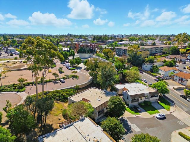 6615 Reservoir Court, San Diego CA: https://media.crmls.org/mediaz/ae4a5bf5-a754-45f1-906d-62bc0d73ae73.jpg