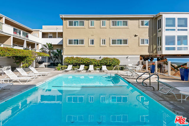 22626 Pacific Coast Highway, Malibu CA: https://media.crmls.org/mediaz/ae4b4146-4e8d-4f72-92b9-613d1e1de1ea.jpg