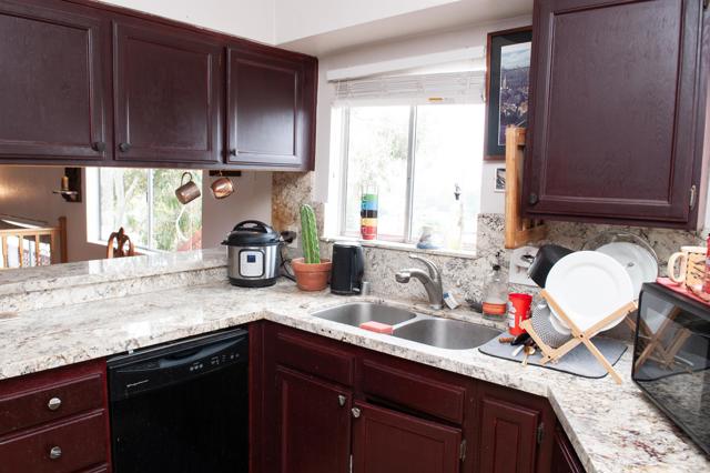 Detail Gallery Image 17 of 36 For 1523 E Windsor Rd 105b,  Glendale,  CA 91205 - 2 Beds | 1/1 Baths