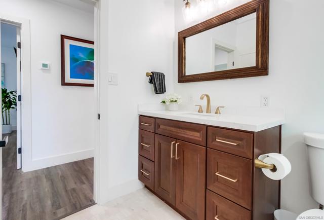 1303 Center Ave, Oceanside CA: https://media.crmls.org/mediaz/ae4b8fb7-eae7-4f71-8030-c77d5d621f78.jpg