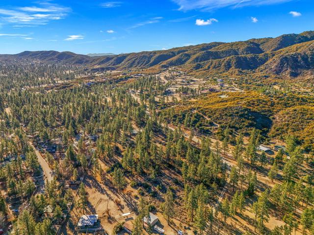 1 Pipe Creek Road, Mountain Center CA: https://media.crmls.org/mediaz/ae4bfe7a-934d-4124-9f7e-8ed150901d79.jpg