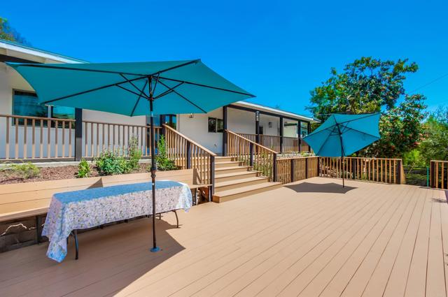 2167 Reineman Road, Fallbrook CA: https://media.crmls.org/mediaz/ae4c6d00-b1e8-4e68-b752-5ff9009b09f8.jpg