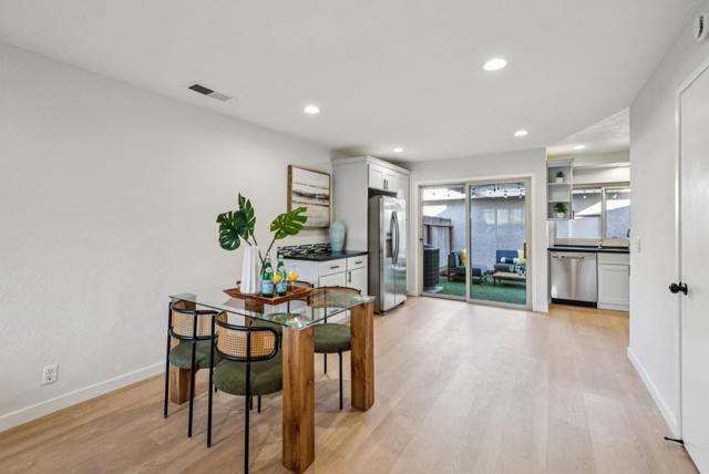 2255 River Bed Court, Santa Clara CA: https://media.crmls.org/mediaz/ae4e9db8-66d4-4bfc-b16a-64330d9ab353.jpg
