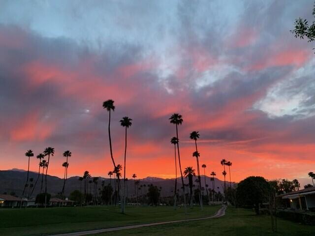 171 Avenida Las Palmas, Rancho Mirage CA: https://media.crmls.org/mediaz/ae4f3303-d294-46dc-b83a-11984a14b1bc.jpg