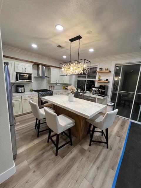 498 Esplanade Lane, San Jose CA: https://media.crmls.org/mediaz/ae517929-5b5e-4b99-bf68-1ae7513438a6.jpg