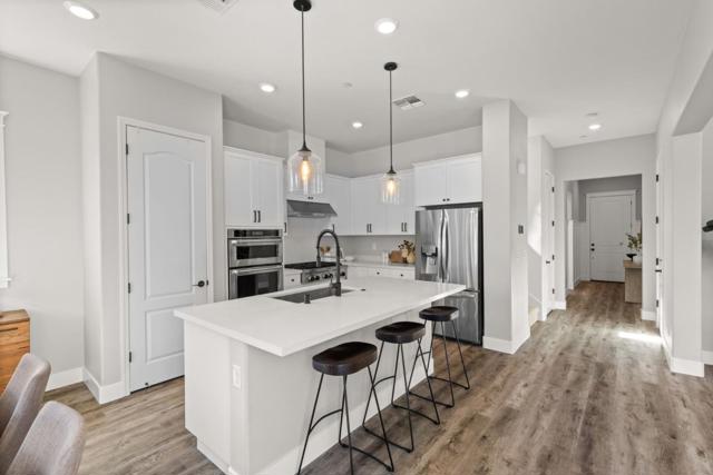 39806 Tomcod Street, Newark CA: https://media.crmls.org/mediaz/ae51eb52-9e9a-4b02-967e-5896d74444fc.jpg