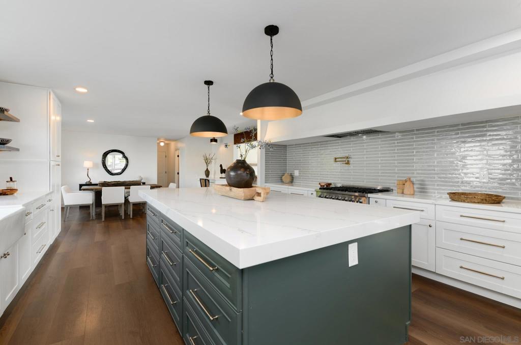 2904 Levante St - photo 8