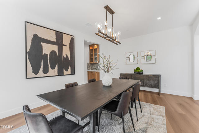 265 W Kelly Road, Thousand Oaks CA: https://media.crmls.org/mediaz/ae53137d-9f10-4f68-99f4-2da405095d86.jpg