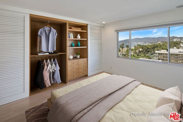 101 California Avenue, Santa Monica CA: https://media.crmls.org/mediaz/ae5402ae-e31c-4ab8-8748-d64911ccf92e.jpg