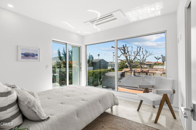 Detail Gallery Image 40 of 63 For 1238 Devon Ln, Ventura,  CA 93001 - 4 Beds | 4/1 Baths