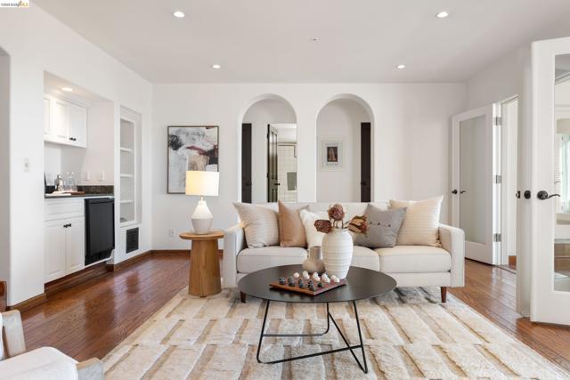 Image 27 of 60 For 4951 Proctor Ave