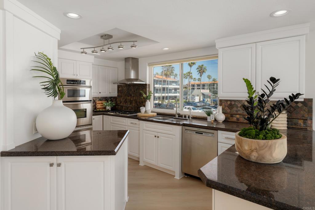 3093 Ocean Street - photo 15