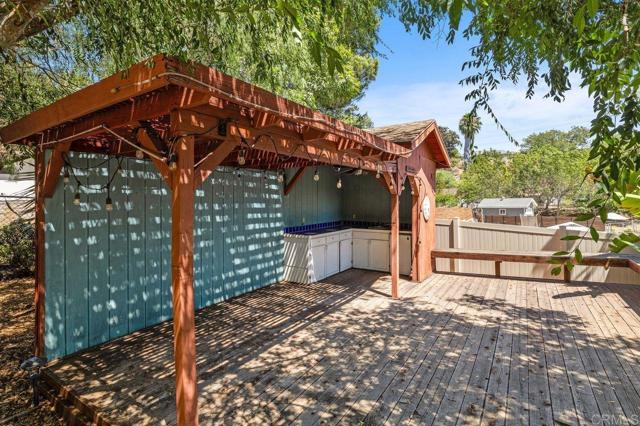 10720 Eureka Rd, Spring Valley CA: https://media.crmls.org/mediaz/ae54dbd6-97c1-40de-a255-cf1fef5f9bbd.jpg