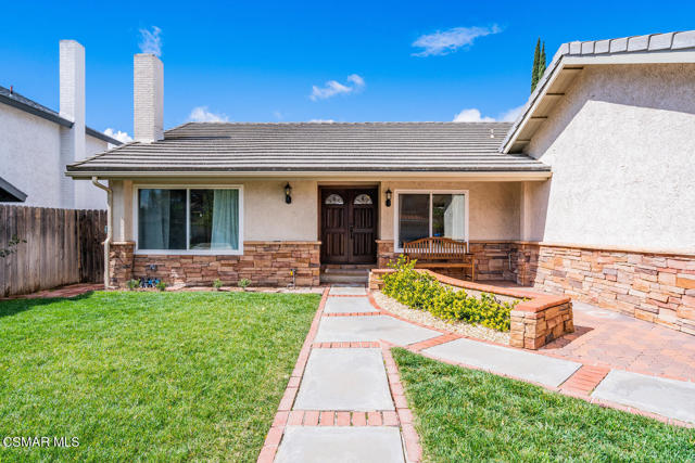 4323 N Skylark Ct Moorpark CA-large-003-