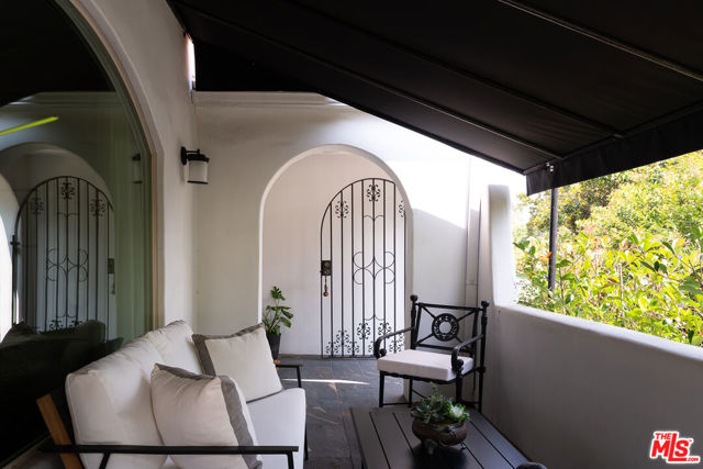 1841 Rose Villa Street, Pasadena CA: https://media.crmls.org/mediaz/ae552a08-314f-4e8d-ae91-a25aa8ec4a67.jpg