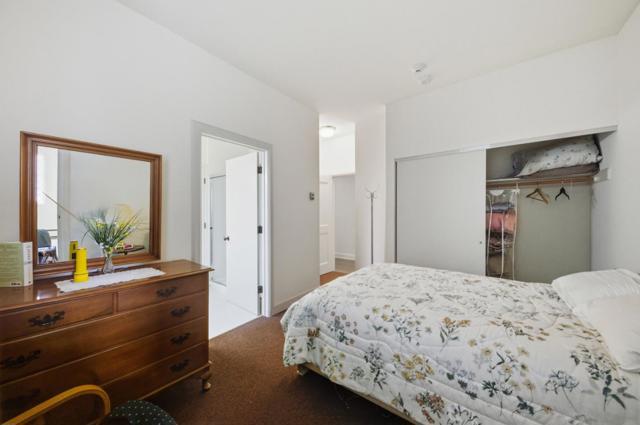 3900 Balboa Street, San Francisco CA: https://media.crmls.org/mediaz/ae55891e-9d4b-4614-bf3f-5f60dade957e.jpg