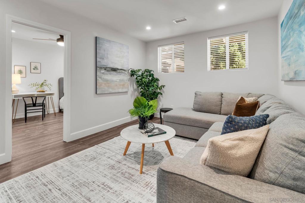 MLS #250034894SD img 26