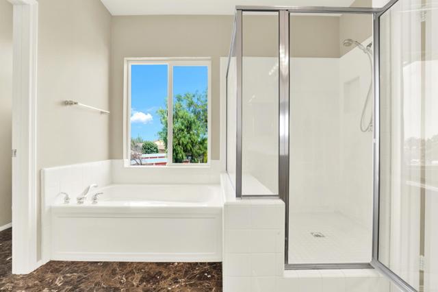 43883 Brookhaven Court, Temecula CA: https://media.crmls.org/mediaz/ae568e1c-7c36-45c6-83dd-009d22229518.jpg