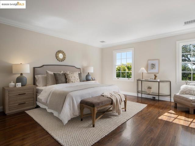 120 Hazel Ln, Piedmont CA: https://media.crmls.org/mediaz/ae57216e-090c-420b-926e-2a15fbdbf92d.jpg