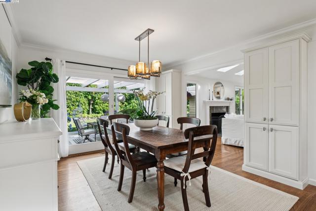 290 Bolla Ave, Alamo CA: https://media.crmls.org/mediaz/ae5790dc-6626-4c20-b941-2dc2ad821198.jpg
