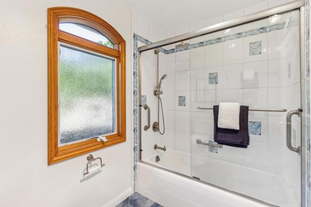 18500 Hillview Drive, Monte Sereno CA: https://media.crmls.org/mediaz/ae57d082-048a-4695-bbca-bd161fe3aeca.jpg