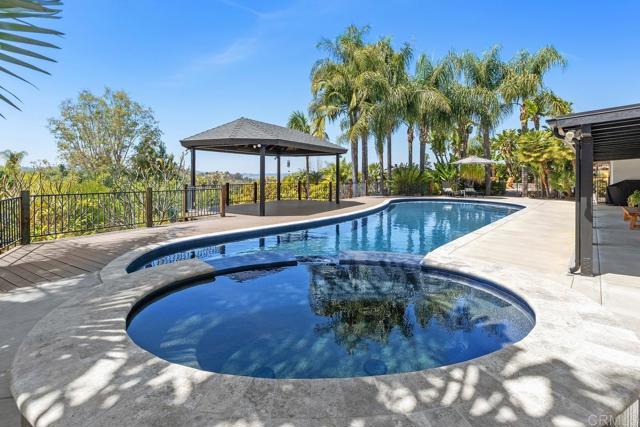 2085 Valley View Boulevard, El Cajon CA: https://media.crmls.org/mediaz/ae57f4ad-d496-4773-95ed-113e9291707b.jpg