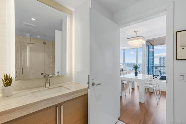 888 W E Street, San Diego CA: https://media.crmls.org/mediaz/ae57fcf2-7475-4ab7-8f30-e121d5f579c6.jpg