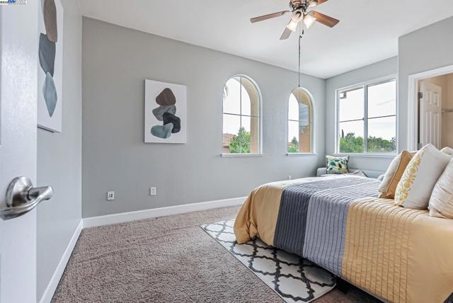 141 Pescara Blvd, Brentwood CA: https://media.crmls.org/mediaz/ae590c95-48c1-4651-acf2-4334b8ca0a80.jpg