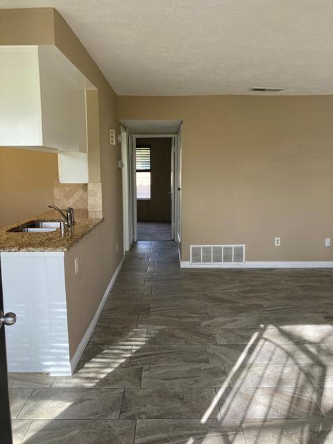 Image 5 of 14 For 82567 Avenue 48  37