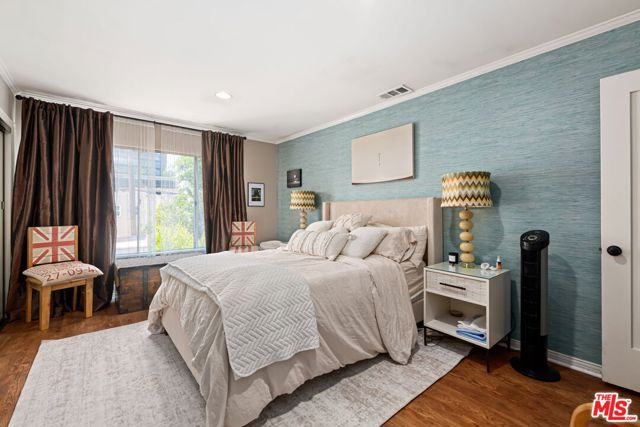 6410 W 6th Street, Los Angeles CA: https://media.crmls.org/mediaz/ae59bc54-731e-468f-8695-e11e40834317.jpg