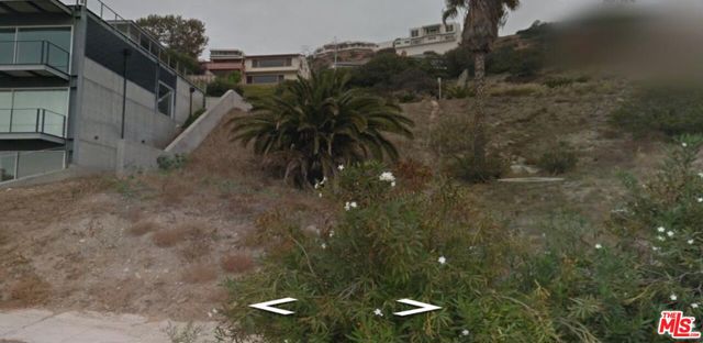 17635 Porto Marina Way, Pacific Palisades CA: https://media.crmls.org/mediaz/ae5a1b63-5876-4a66-acfd-916fc40cf6d6.jpg