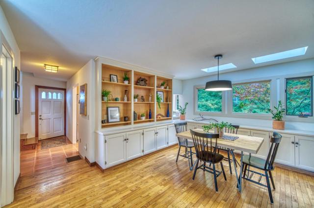 9013 Rhodes Avenue, Aptos CA: https://media.crmls.org/mediaz/ae5b6332-2c63-4564-ad6e-ebfa5c15a86f.jpg