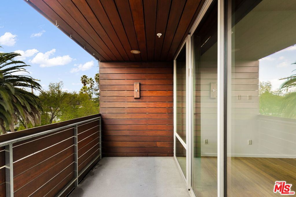 MLS #25486387 img 19