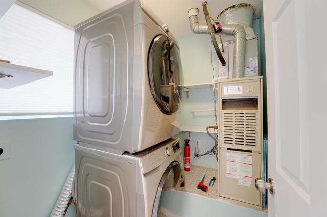 1354 Palomar Place, Vista CA: https://media.crmls.org/mediaz/ae5c80fd-d95b-402b-8cd7-85bc527b1a69.jpg