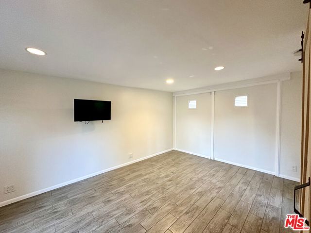 1246 N Genesee Avenue, West Hollywood CA: https://media.crmls.org/mediaz/ae5cbd10-46b1-45f7-8a5f-8b4c69424683.jpg