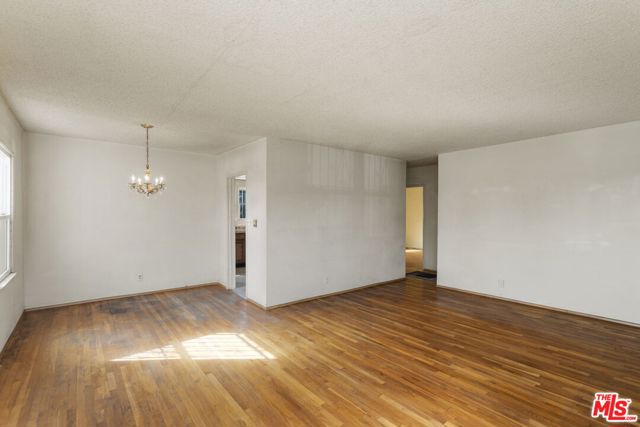4030 Boise Avenue, Los Angeles CA: https://media.crmls.org/mediaz/ae5d541b-c09d-466e-ba75-29ee425f05ea.jpg