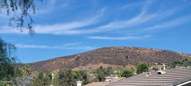 2669 Dorado Court, Thousand Oaks CA: https://media.crmls.org/mediaz/ae5e35cf-a747-4f6f-9964-7438189b2676.jpg