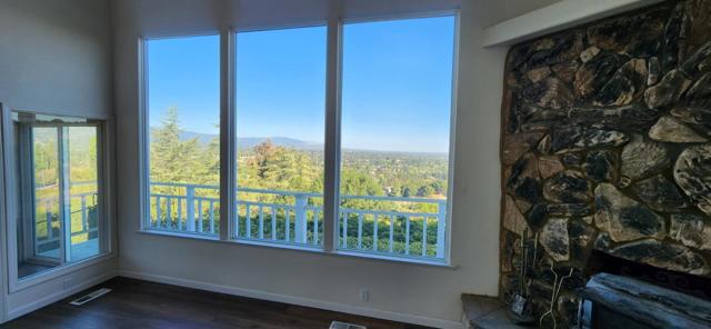 125 Drysdale Drive, Los Gatos CA: https://media.crmls.org/mediaz/ae5e7a65-be61-4a89-9e30-6aa809f7aed7.jpg