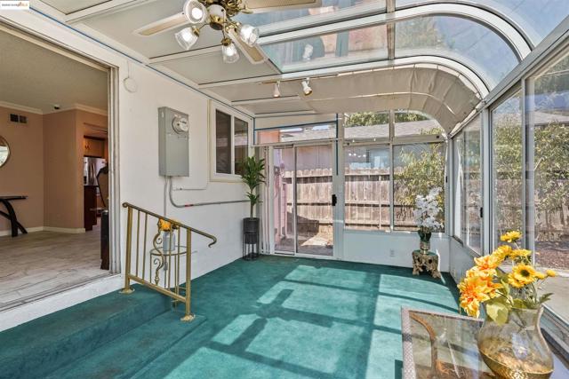 836 Stella St, Vallejo CA: https://media.crmls.org/mediaz/ae5eced5-8557-45b9-834e-0c8ea81ff40f.jpg