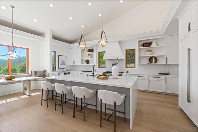 5758 Las Palomas, Rancho Santa Fe CA: https://media.crmls.org/mediaz/ae5eed1c-8f7e-437a-8c2d-43dc294a4ed2.jpg