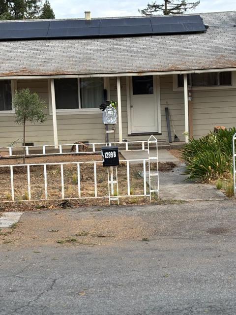 1299 Munro Avenue, Campbell CA: https://media.crmls.org/mediaz/ae6056b7-63ed-496e-9011-2f1435044a70.jpg