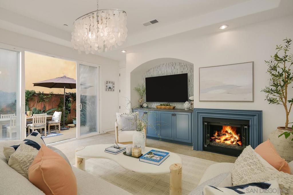 409 Cedros Ave - photo 9