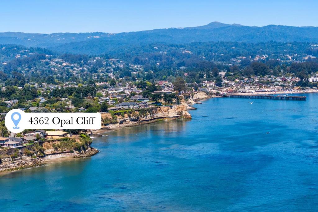 4362 Opal Cliff